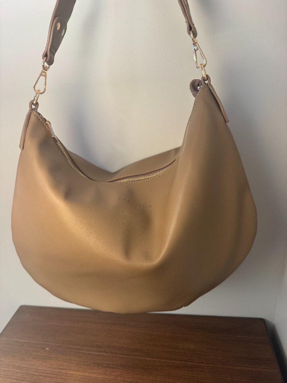 NWOT Modern + Chic Savannah Slouchy Tote Bag Crossbody - Fawn